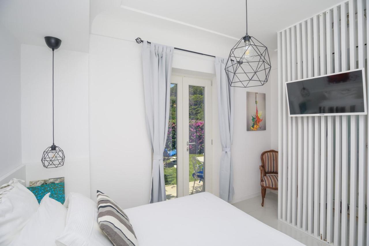 Juniorsuiteb&B Capri Bagian luar foto